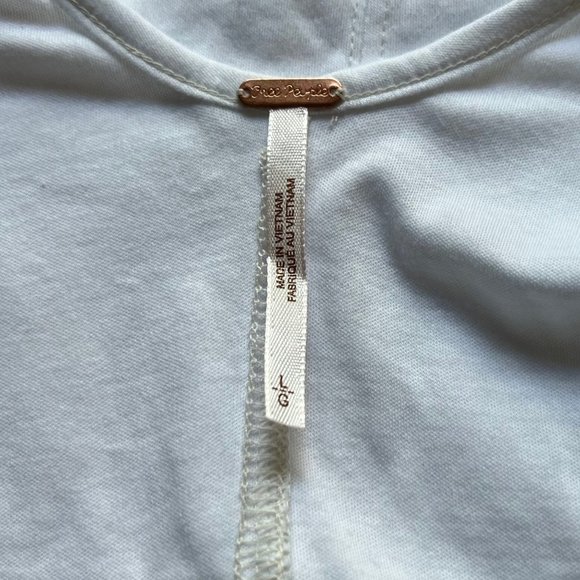 Free People Size L NEW White Flutter Sleeve Fleur Scoop Tank - Picture 6 of 11